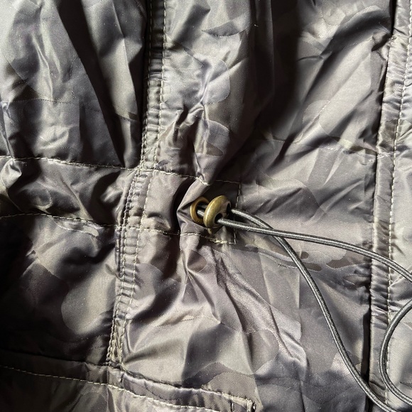 Camo Torrid puff jacket - Picture 3 of 16